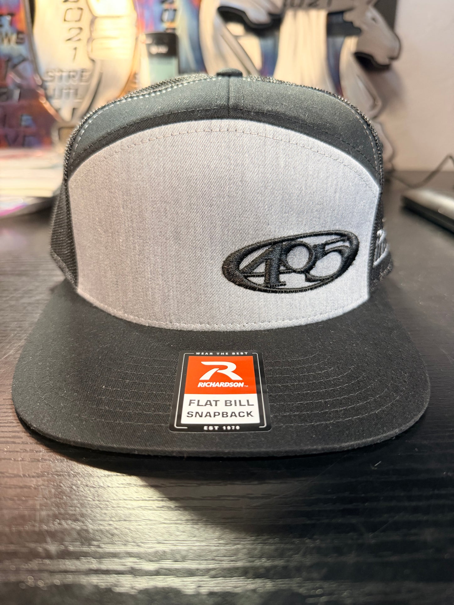 7 Panel Snapback